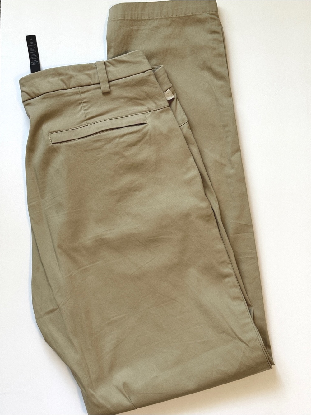 Men’s Lululemon Khaki pants. 38x34”